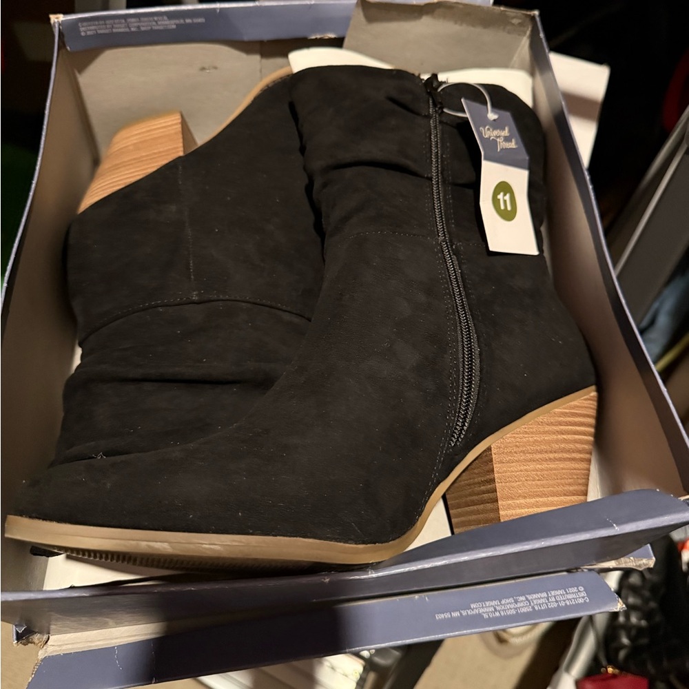 Universal Thread Ankle Boots - Picture 2 of 5